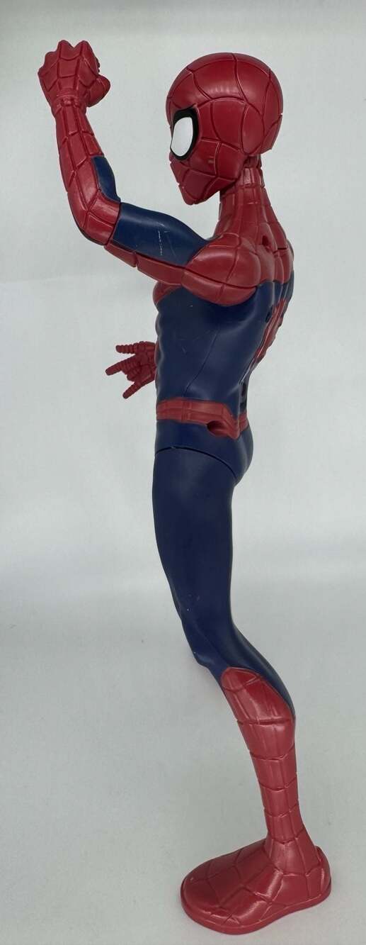 Hasbro Spider-Man 13 inch Talking Electronic Action Figure 2020 - Picture 9 of 11